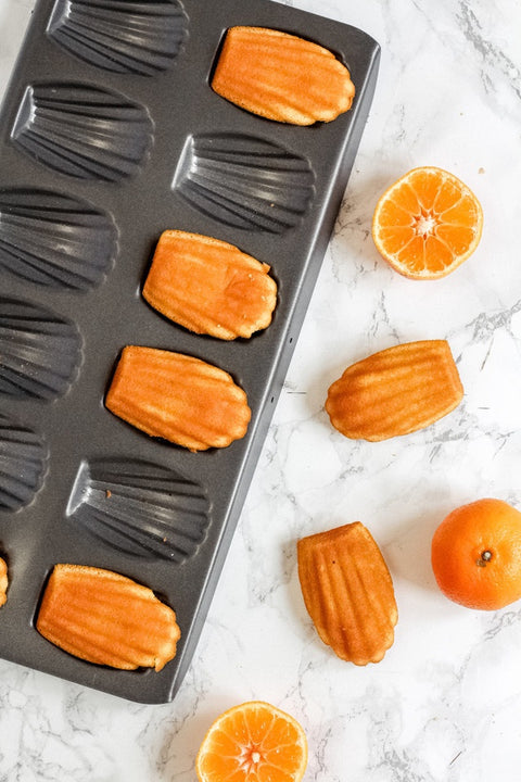 Heavy Base Madeleine Pan 12 Cup