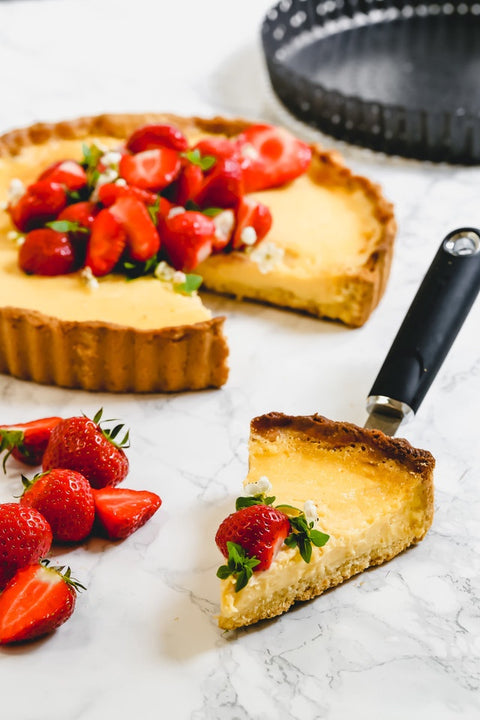 Soft Grip Cake Slicer