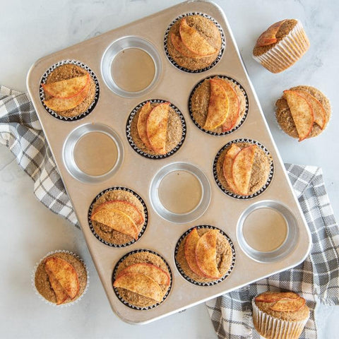 12-Cup Muffin Pan With High-Domed Lid