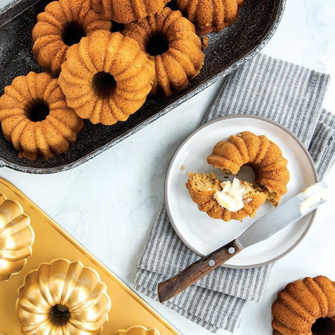 Anniversary Bundtlette Pan