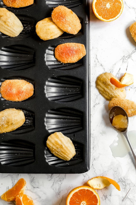 Heavy Base Madeleine Pan 12 Cup