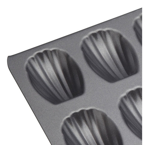 Heavy Base Madeleine Pan 12 Cup